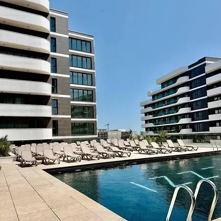 Apartman Alezzi Odyssey Pool & Năvodari