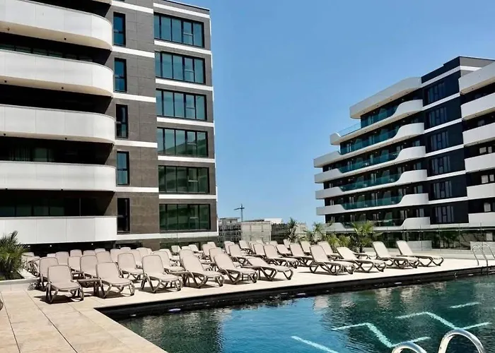 Apartment Alezzi Odyssey Pool & Navodari