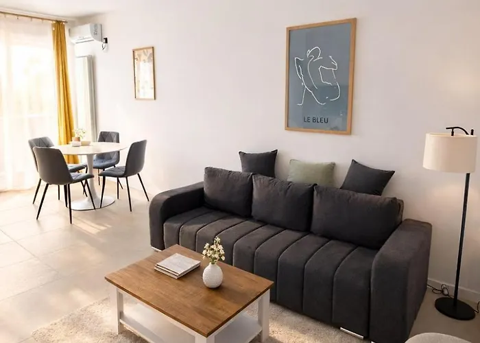 Apartment Alezzi Odyssey Pool & *